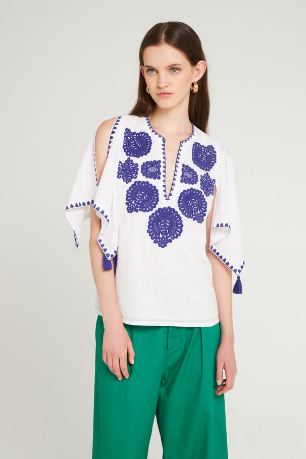 White embroidered blouse | Hungarian embroidery in cotton thread ...