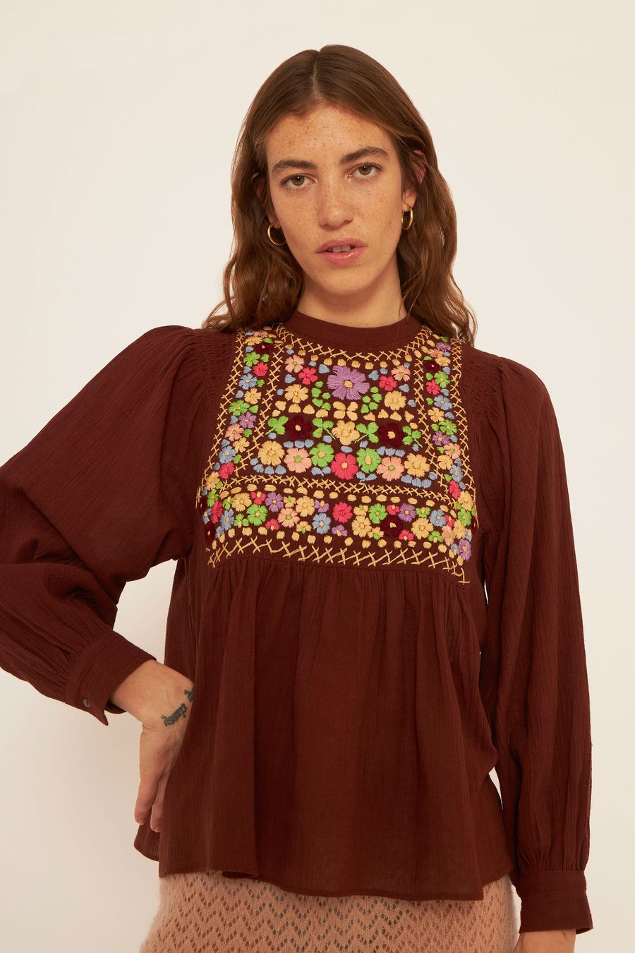 Antikbatik Line embroidered blouse