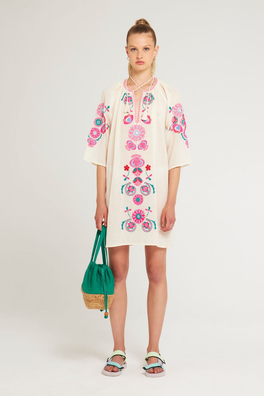 Antikbatik Magoo embroidered mini dress