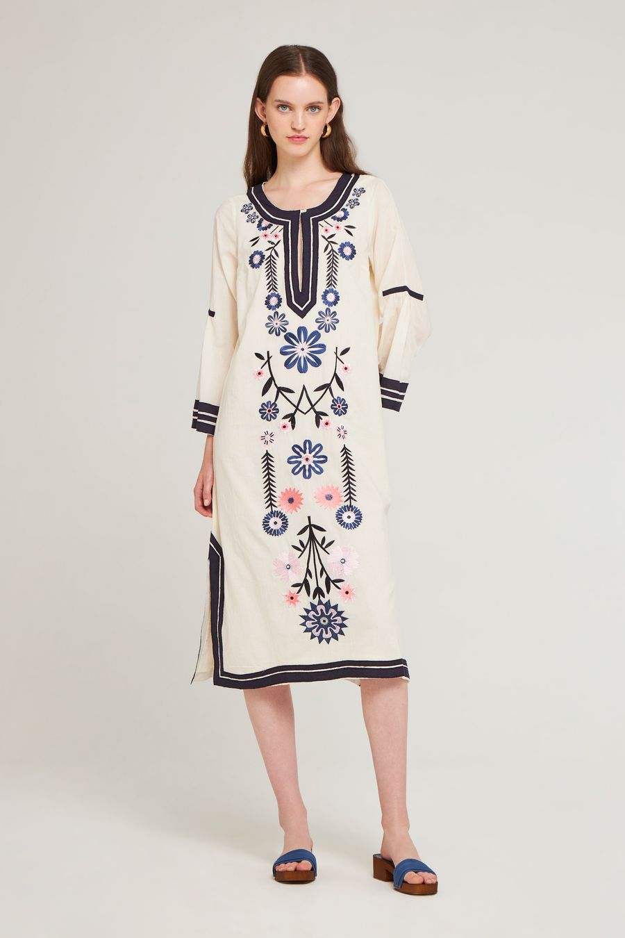 Antikbatik Pami embroidered maxi dress