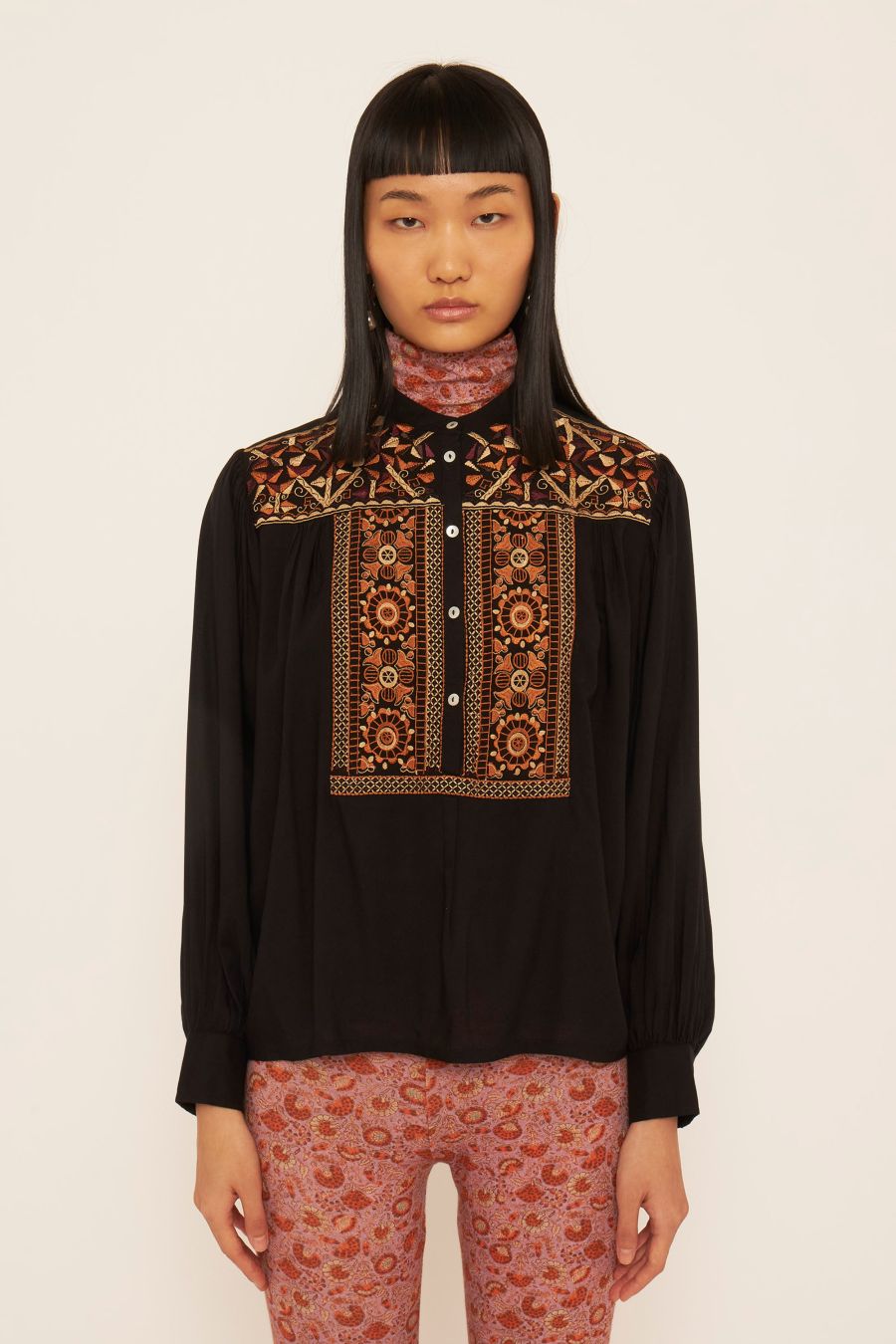Antikbatik Bettina embroidered blouse
